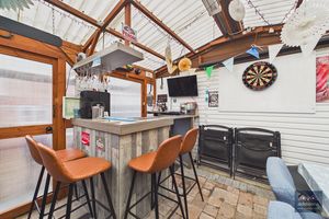 Photo 33- click for photo gallery